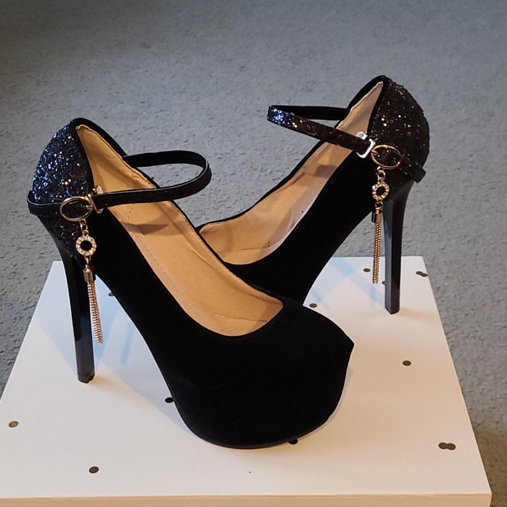 Black Velvet Dream Heels